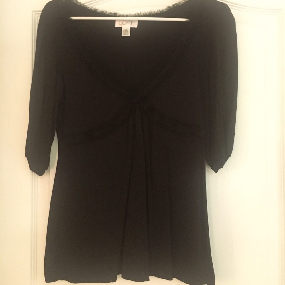 Loft Flowy/Stretchy V-Neck Top